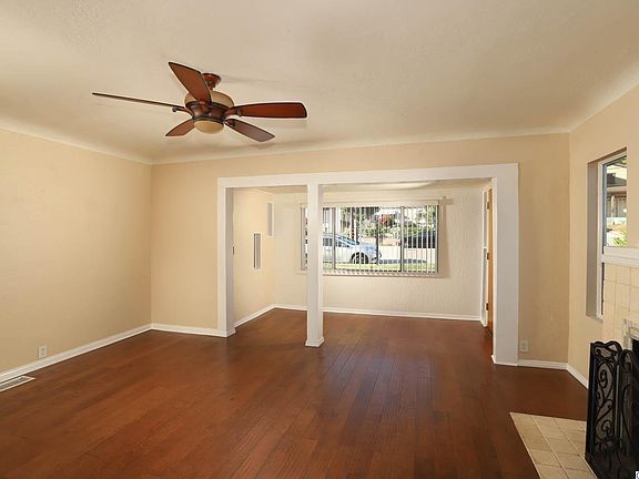 5th image of 2528 Prospect Ave