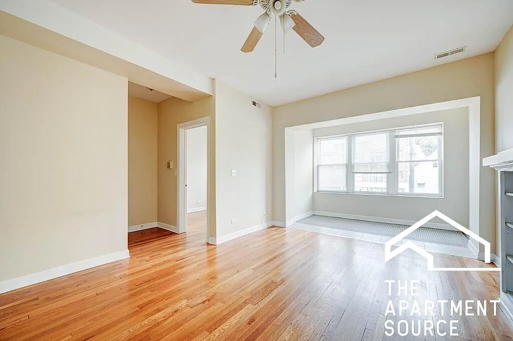 2 bed, 1200 sqft, $2,300 — Photo 3