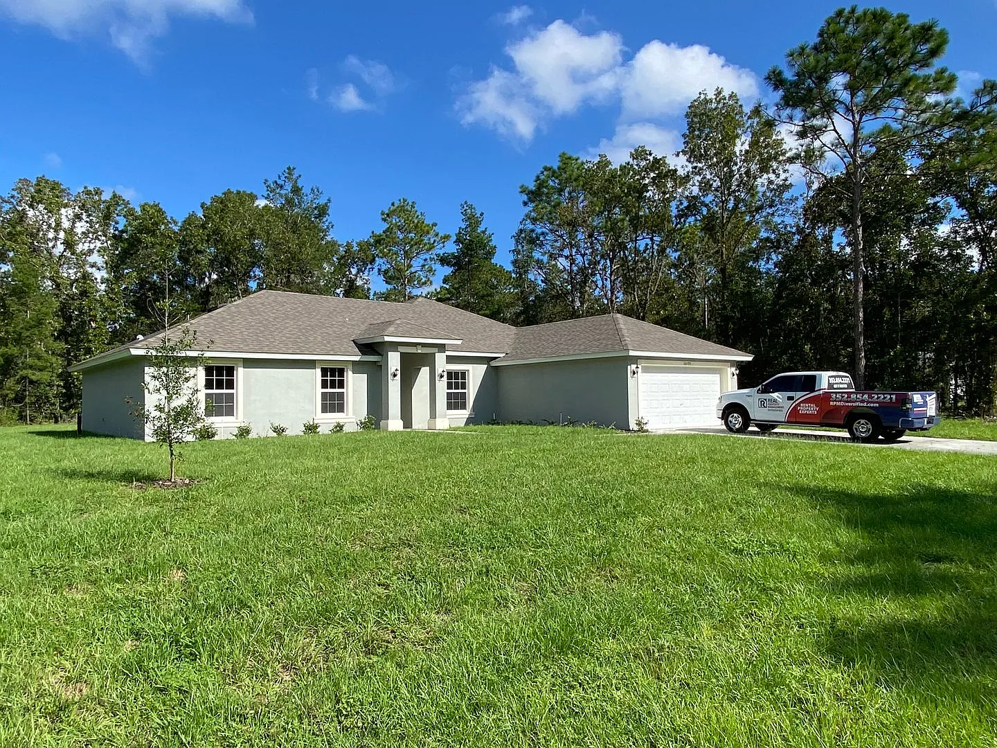 Great New Rent On 4/2! Desirable Sw Ocala Neighborhood 4/2/2 *Won't Last* — Photo 3