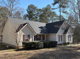 204 Woodbury Dr, Greenwood, SC 29646