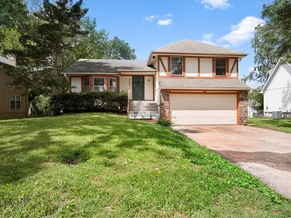 14204 S Raintree Dr, Olathe, KS 66062