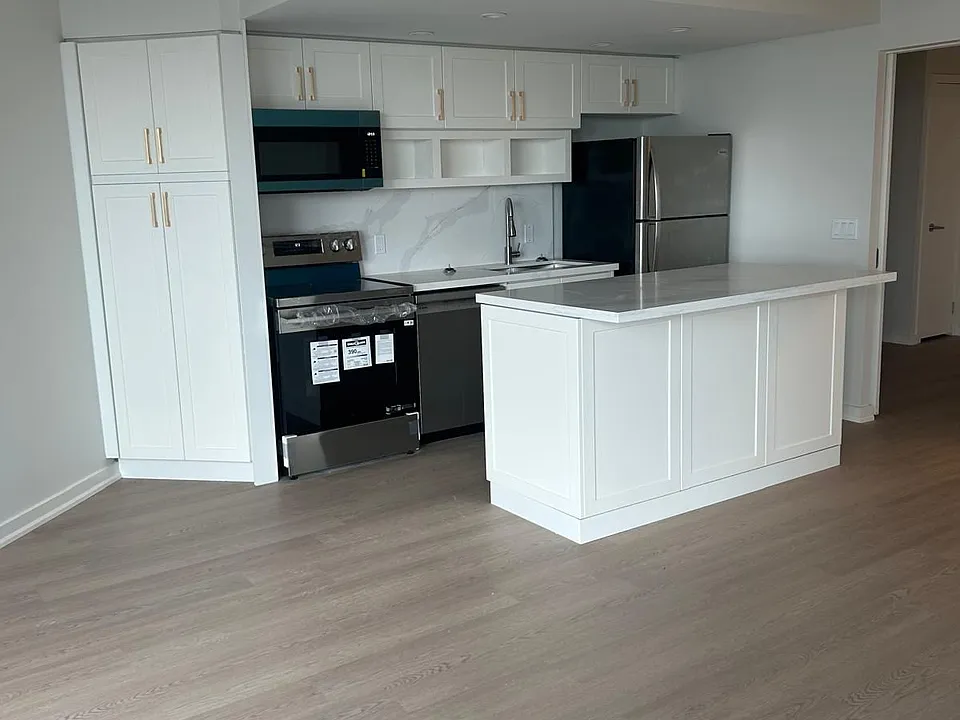 8 York St #1511
