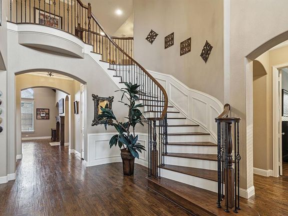 5th image of 15107 Maroon Bells Ln