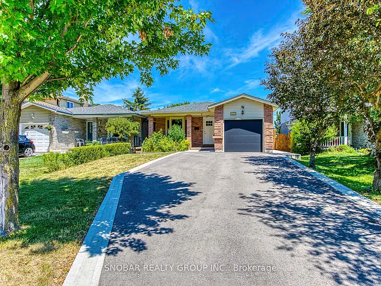 547 Conway Ct — Photo 1