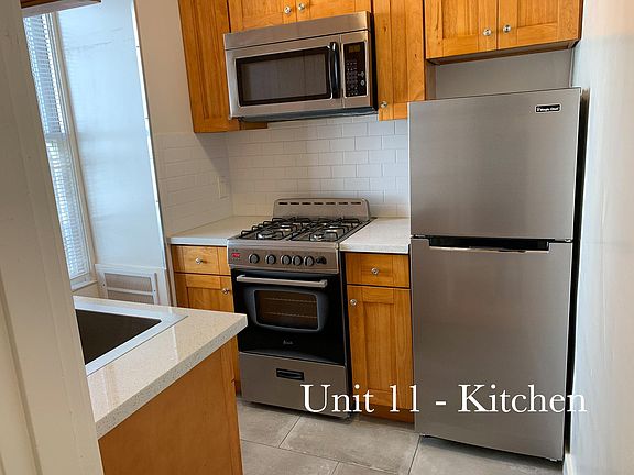 4th image of 752 Stockton St APT 9