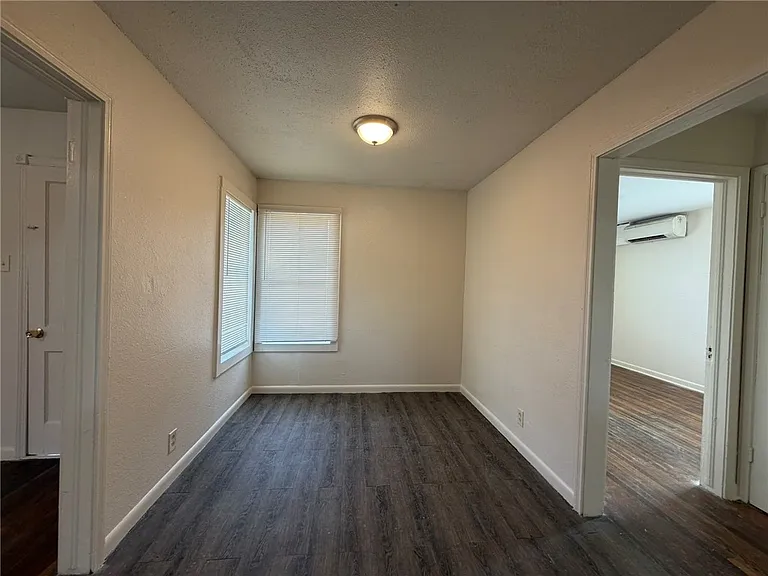 113 Blevins St — Photo 6