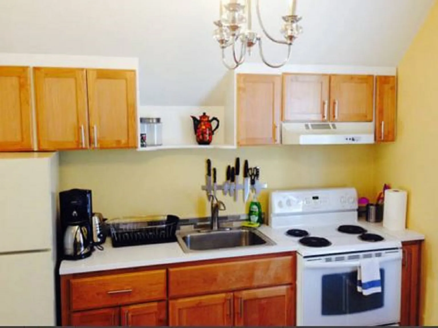 Studio, 400 sqft, $1,050 — Photo 4