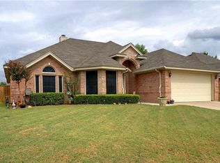 1020 Kingsley Dr, Saginaw, TX 76179