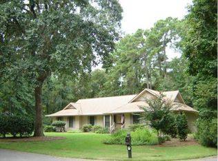 10 Hardwicke Ln, Savannah, GA 31411