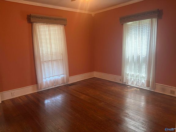 3rd image of 417 Lafayette St NE