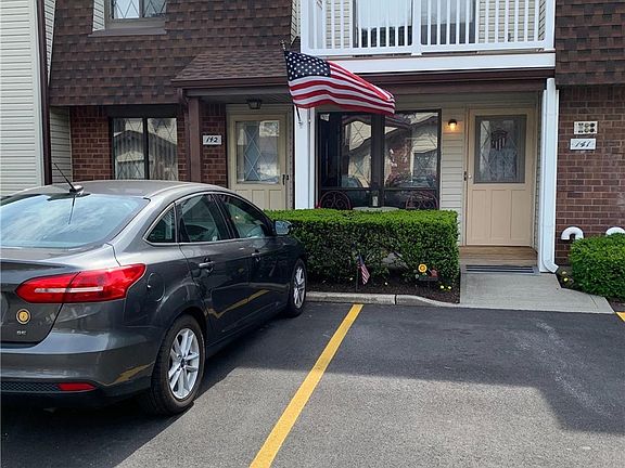 2nd image of 141 Cambridge Dr