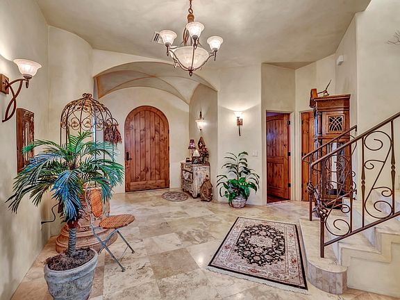 5th image of 2527 E Via Del Arboles