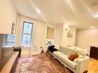408 W 44th St, New York, NY 10036