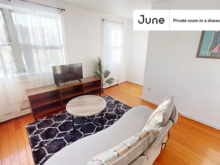 71 Clermont Ave #B — Photo 8