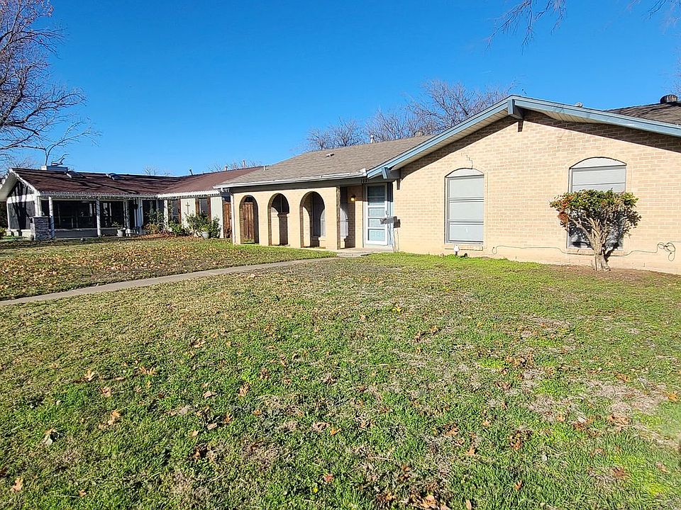 1st image of 1026 Brookshire Cir