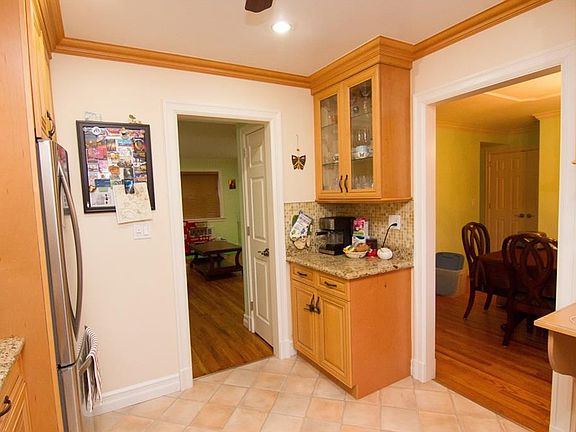4th image of 863 Palisade Ave APT 1D