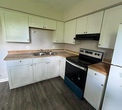 4th image of 2032 Catalpa Dr #E