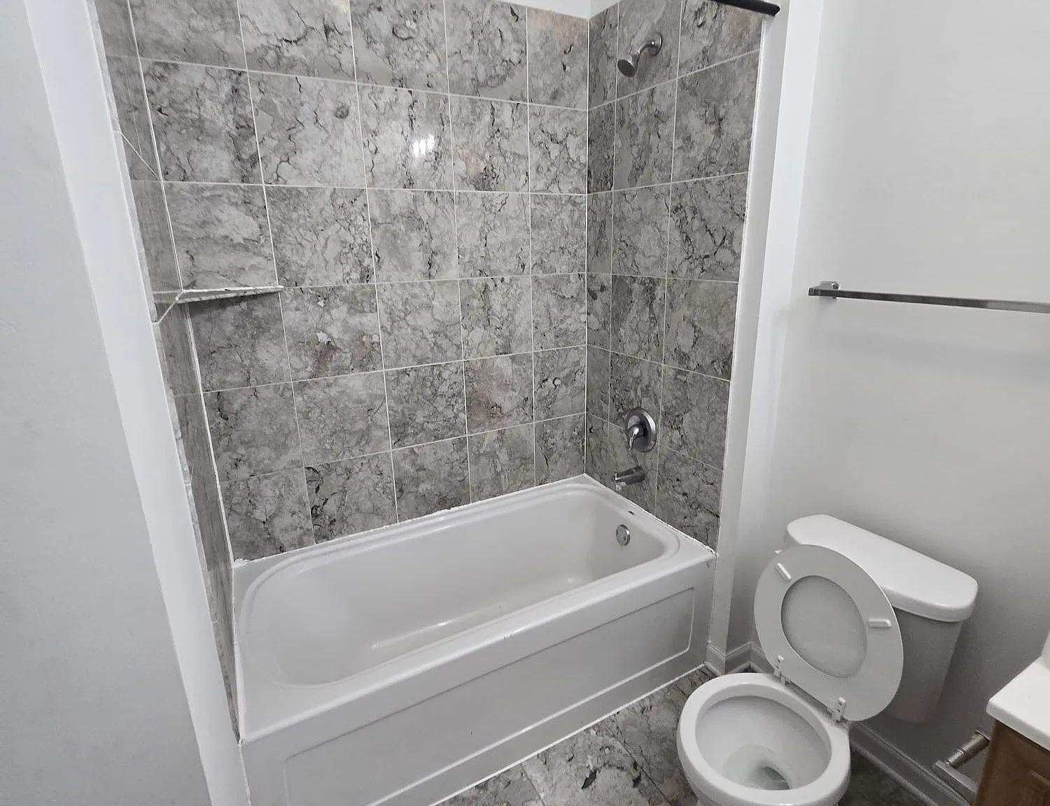 2 bed, 650 sqft, $2,900 — Photo 3