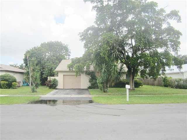 1st image of 3834 NW 1st Dr