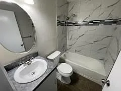 3 bed, 2.0 bath, 1024 sqft, $1,725 — Photo 4