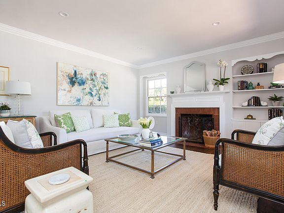 3rd image of 2066 Las Lunas St