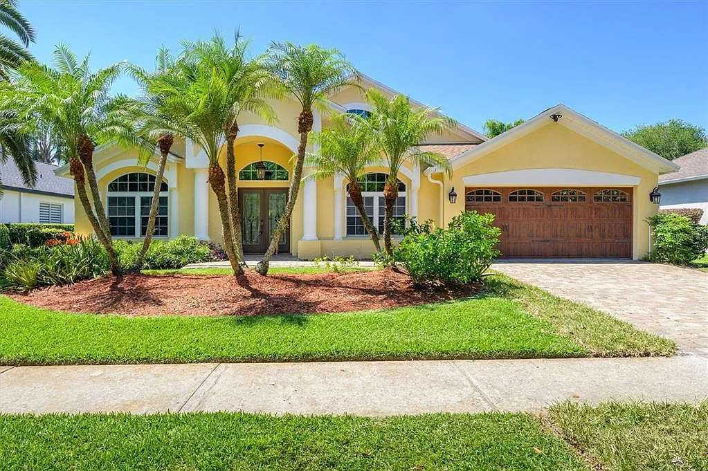 4 bed, 3.0 bath, 2585 sqft, $4,653 — Photo 1