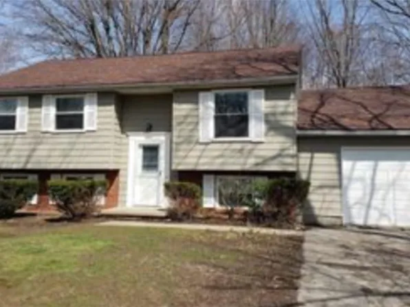 420 Manhattan Pkwy, Painesville, OH 44077