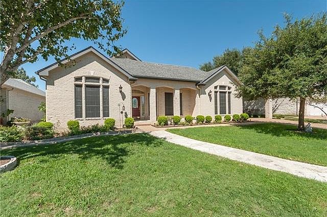 1st image of 11016 River Plantation Dr