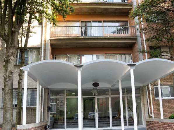 5801 Quantrell Ave APT 306, Alexandria, VA 22312