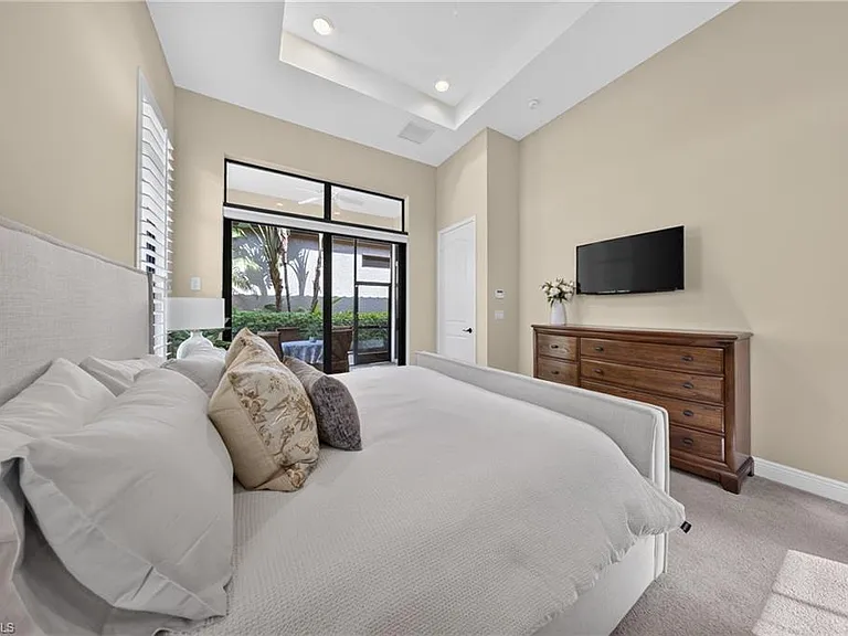 7890 Allende Ln — Photo 20