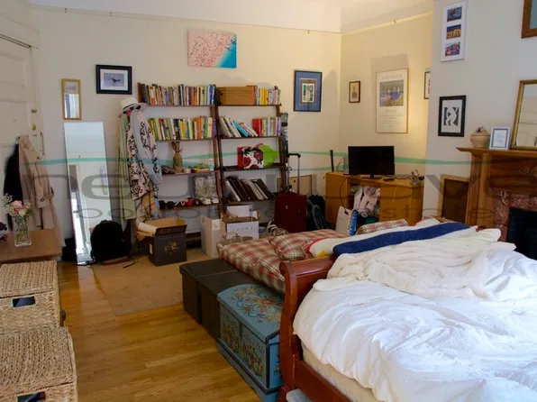 589 Beacon St, Boston, MA