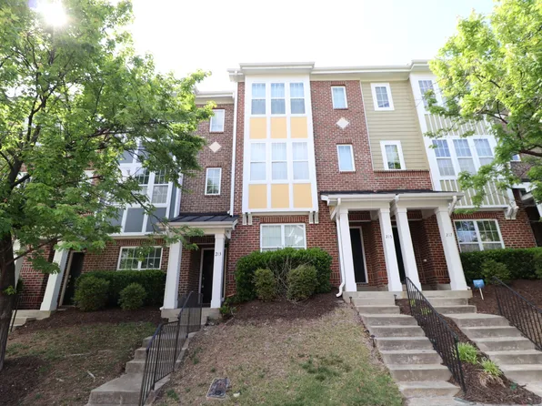 213 Michigan Ave, Cary, NC 27519
