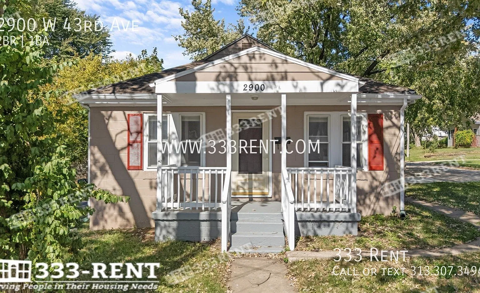 Adorable cottage with covered porch near State Line in Kansas — Photo 1
