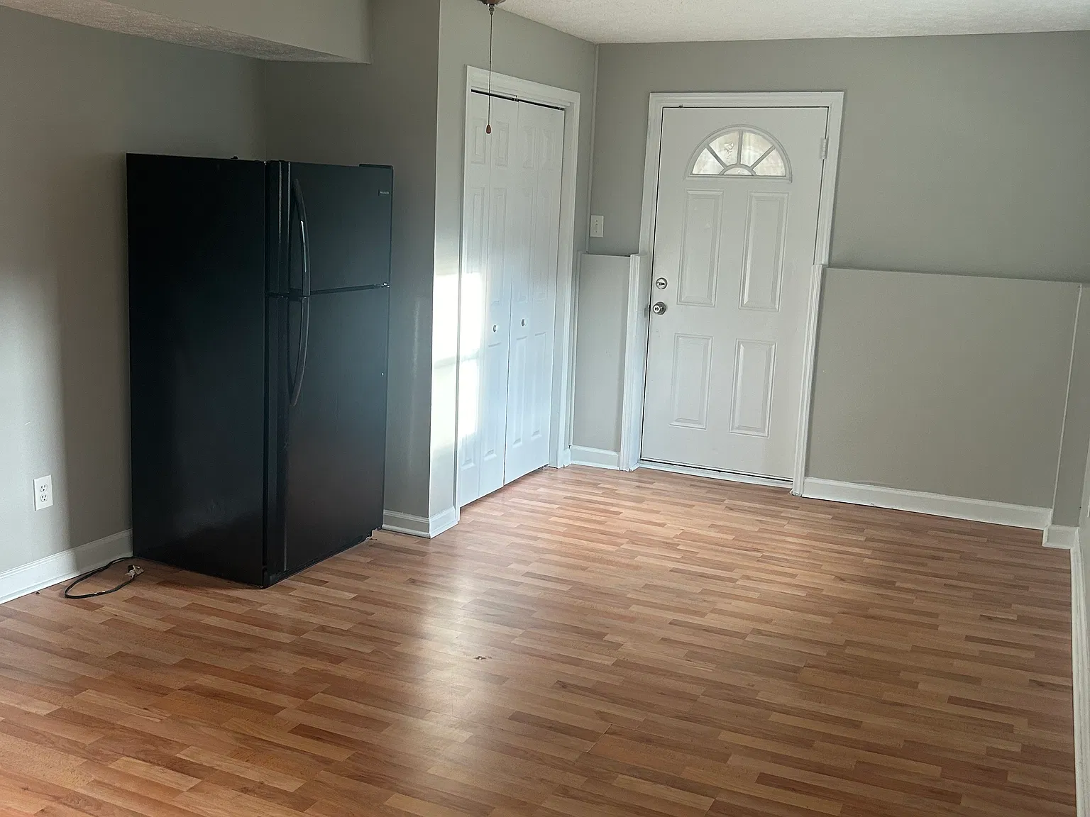 4220 Daniel Dr — Photo 2