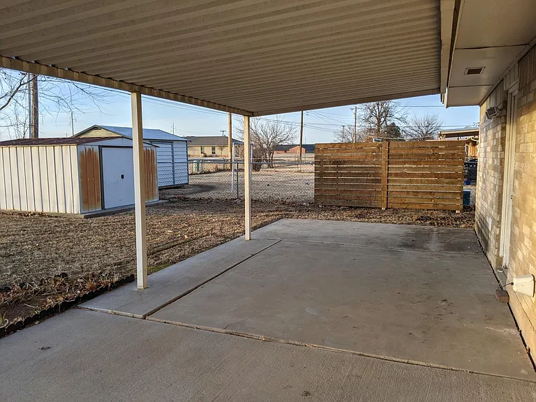 1013 Newport Ave — Photo 21