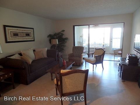 3rd image of 1753 Belleair Forest Dr APT E4