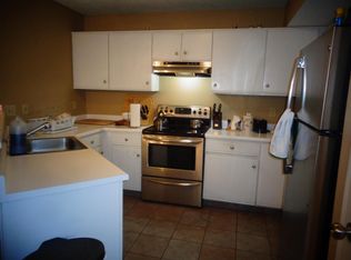 11 Wilton Ct, Halfmoon, NY 12065