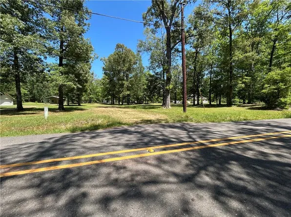 211 Sherwood Dr, Dry Prong, LA 71423