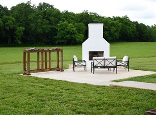 832 Longview Rd, Shelbyville, TN 37160