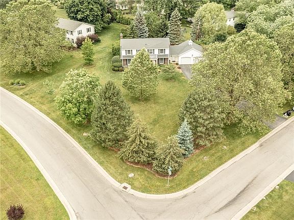 2nd image of 24 Charter Oaks Dr