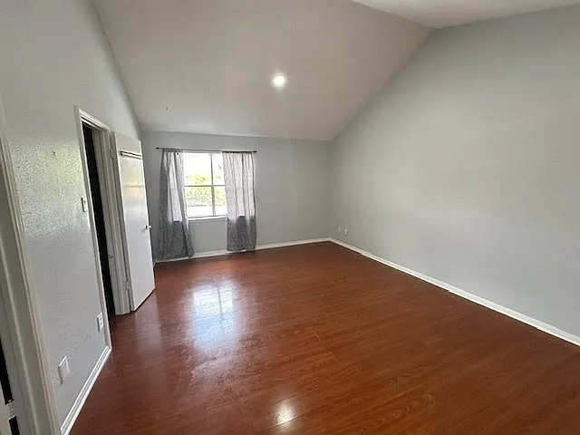 7700 Creekbend Dr #109 — Photo 15