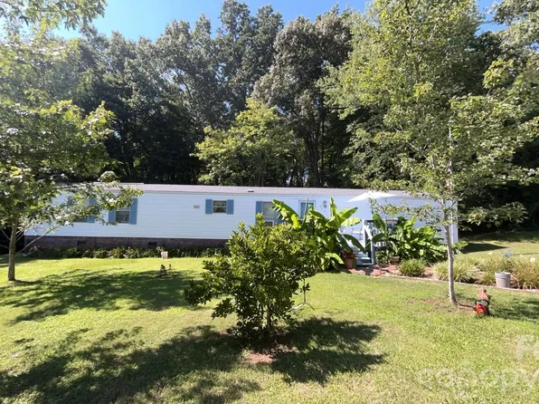 202 Eufola Rd, Statesville, NC 28677