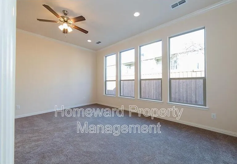 4004 Hanaa Ct — Photo 13