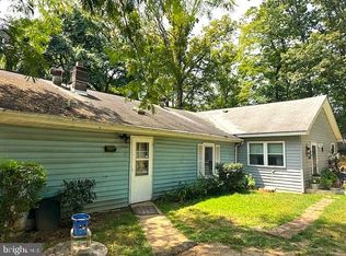 4502 Forestburg Ln, Triangle, VA 22172