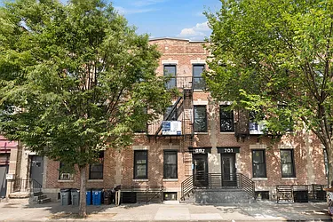 Rented by Safdie Realty Group