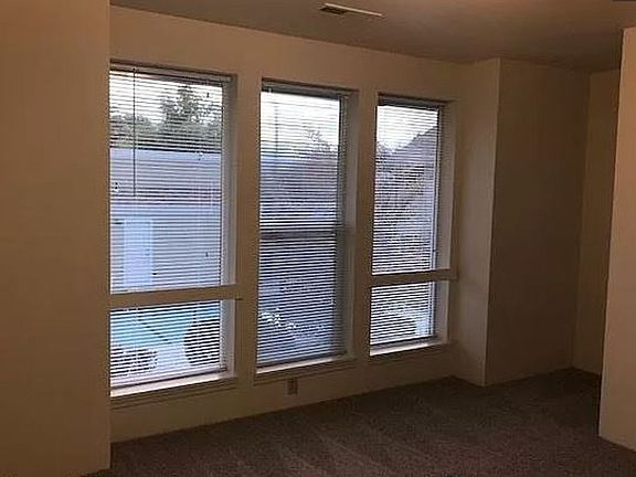 4th image of 1800 Crater Lake Ave APT 19