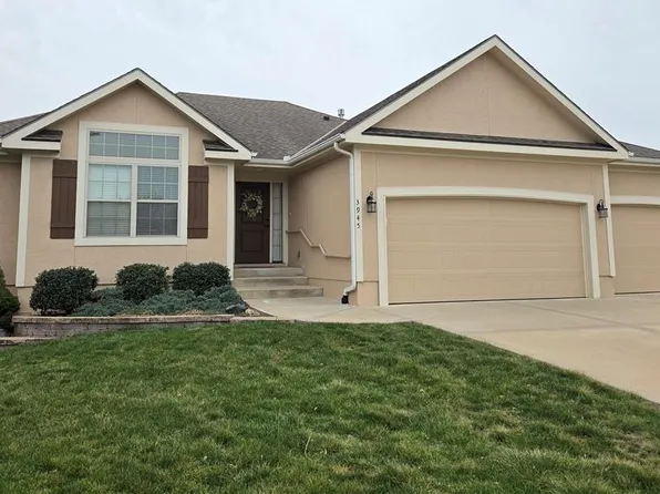 3945 NW 97th St, Kansas City, MO 64154