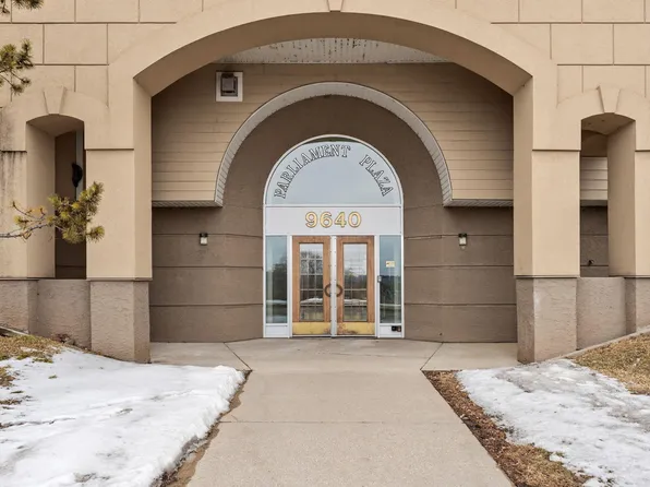 9640 105th St NW #311, Edmonton, AB T5K 0Z7