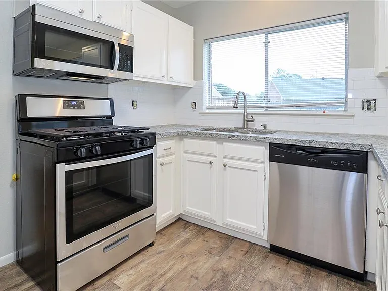 2630 Anthony Hay Ln — Photo 12
