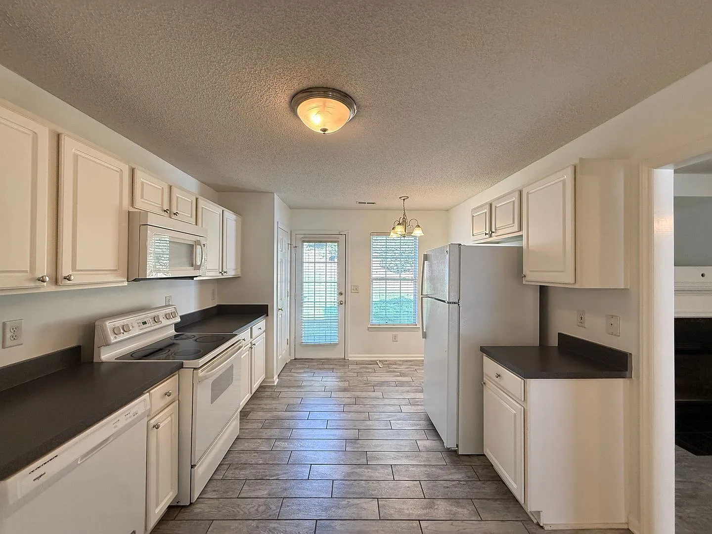 1148 Academic Drive — Photo 2